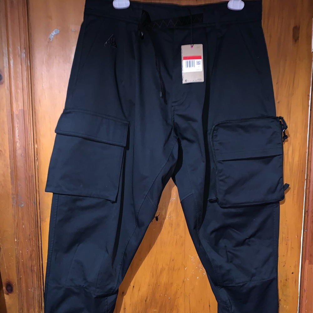 Nike acg woven cargo pants